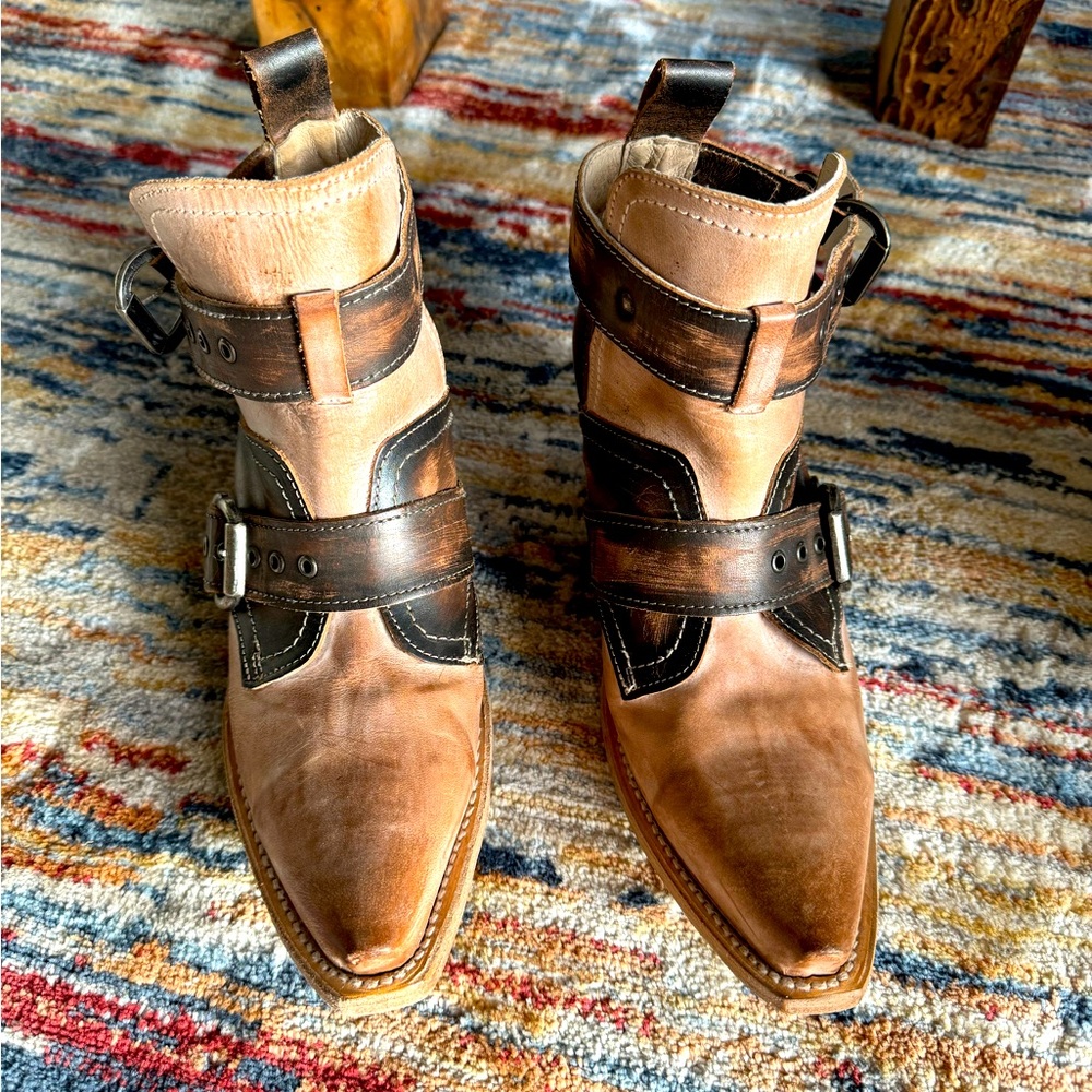 Freebird Mayham boots with buckle. Size 9.